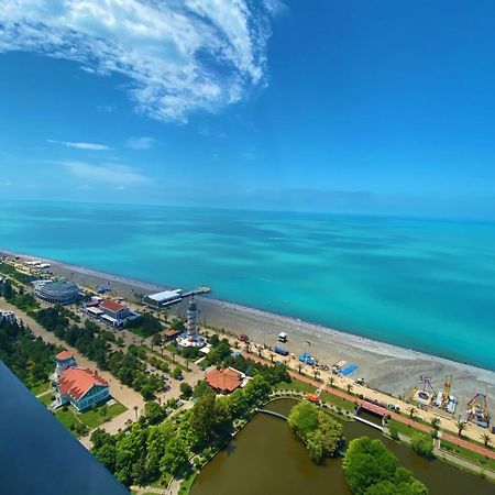 Delux Sea View Aparthotel In Orbi City Batumi Exterior foto