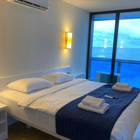 Delux Sea View Aparthotel In Orbi City Batumi Exterior foto