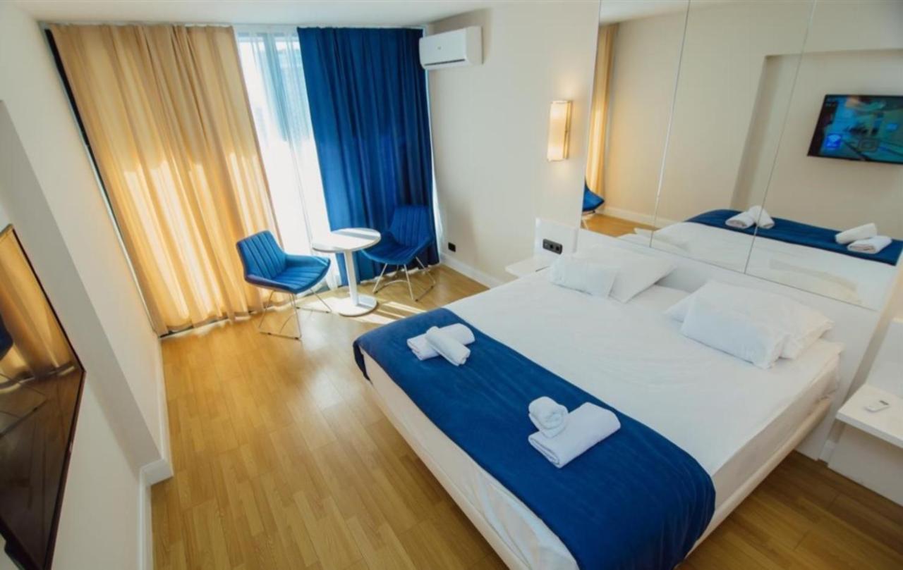 Delux Sea View Aparthotel In Orbi City Batumi Exterior foto
