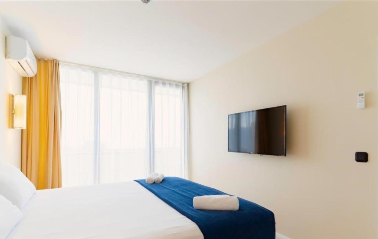 Delux Sea View Aparthotel In Orbi City Batumi Exterior foto